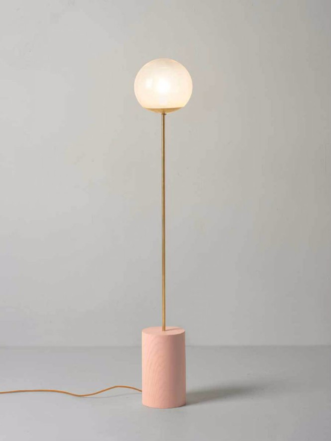 Golden Floor Lamps for a Luxury Christmas