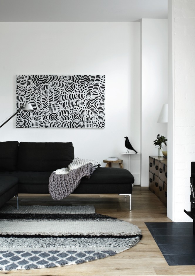 Discover This Melbourne Residence with Modern Floor Lamps 2