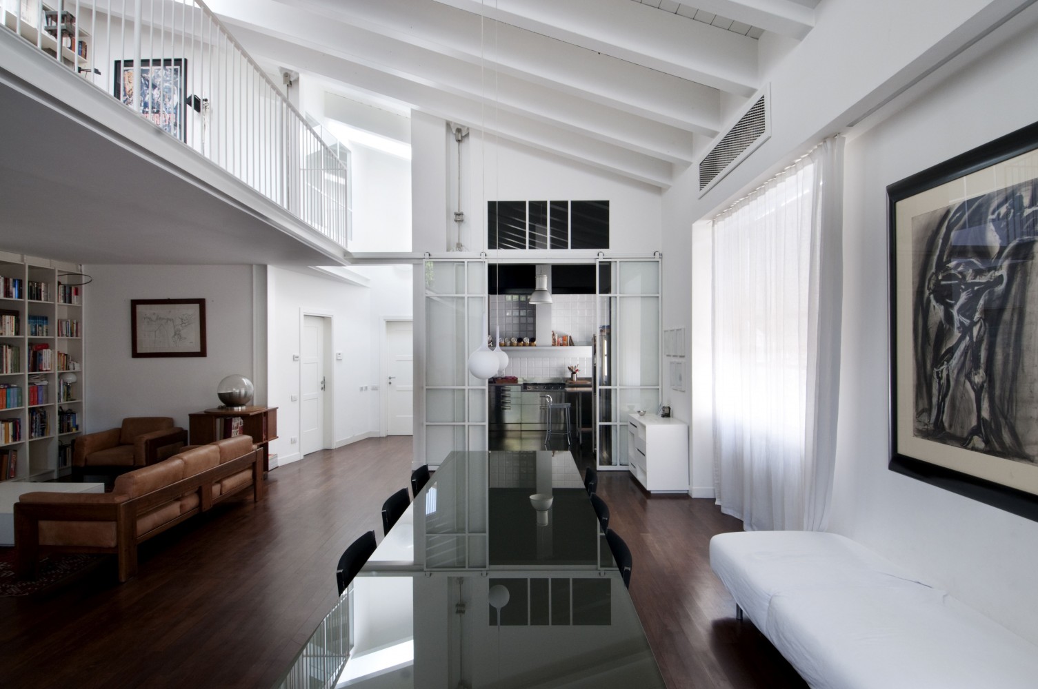 Get Inspired By This Interior Design Loft in Milan!
